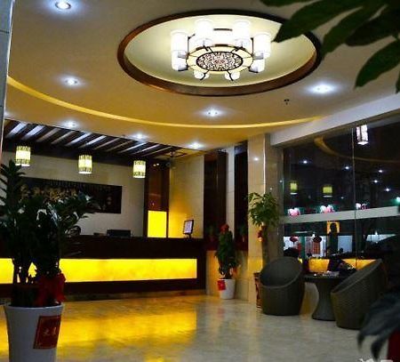 Guilin Jinxiu Xiaoxiang Business Hotel Lingchuan  Exterior photo