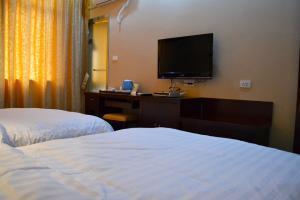 Guilin Jinxiu Xiaoxiang Business Hotel Lingchuan  Exterior photo